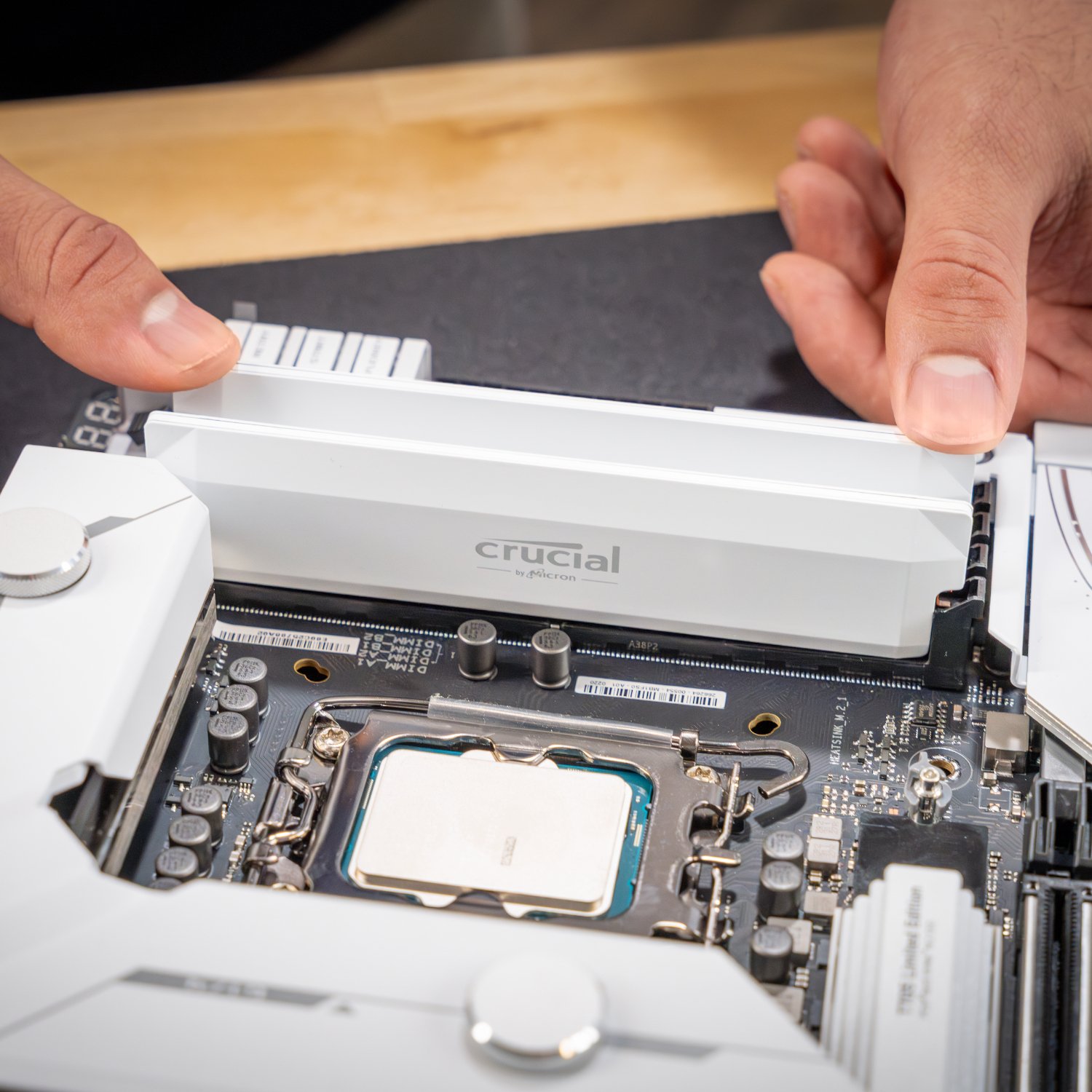 Crucial Pro Overclocking 32GB 6400Mhz DDR5 White - Image 4